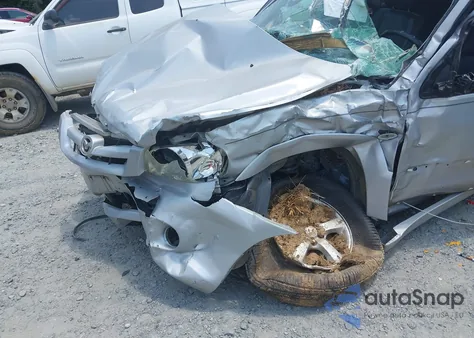 2005 Mazda Tribute S из США, поврежденный, VIN 4F2YZ96135KM19212